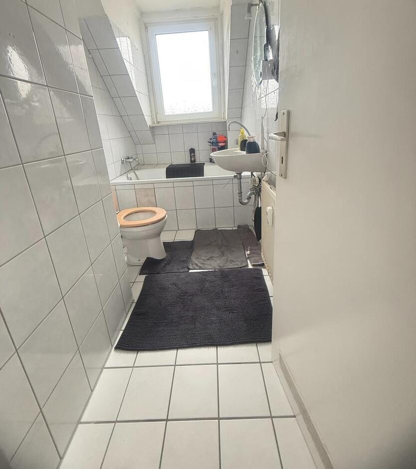 Gemütliche 3-Zimmer-Dachgeschosswohnung in Herne zur Nachmiete zimmer
