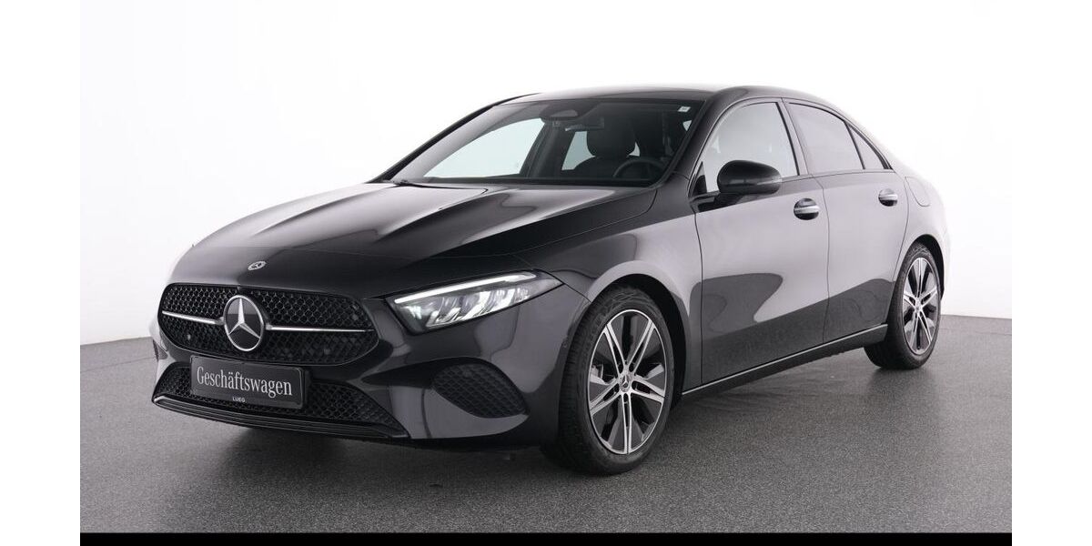 Mercedes-Benz A 180 3.500 km 33.320 &euro; Essen 45309