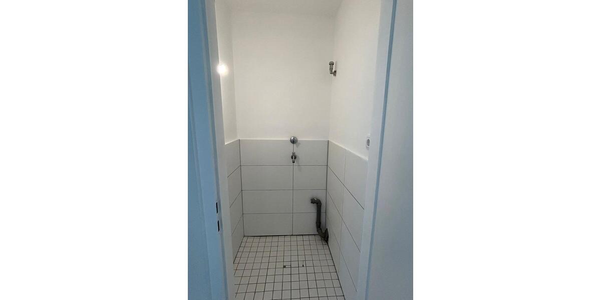 Dachgeschoßwohnung Oberhausen Biefang - 3.5 Zimmer, 67 m&sup2;, 700&euro; | Angebot:26322754