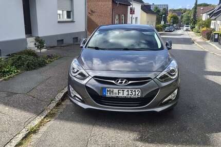 Hyundai i40 19.900 km 17.600 &euro; Mülheim an der Ruhr 45475