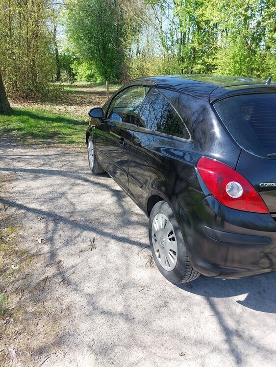 Opel Corsa D 243.000 km 1.150 € Dorsten 46284