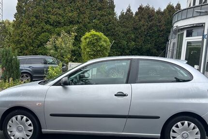 Seat Ibiza 70.000 km 2.490 &euro; Essen 45326