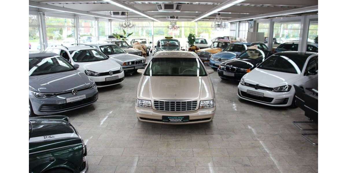 Cadillac Deville 160.000 km 9.850 &euro; Essen 45356