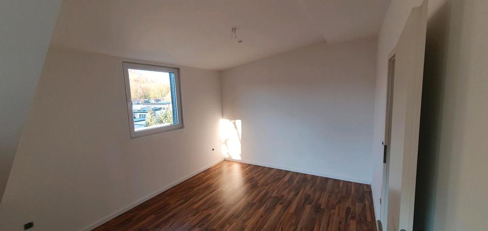 Dachgeschoßwohnung Herne Eickel - 3 Zimmer, 95 m&sup2;, 930&euro; | Angebot:24783740