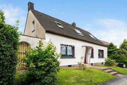 Charmantes Einfamilienhaus mit großzügigem Grundstück und vielfältigen Nutzungsmöglichkeiten 8 zimmer