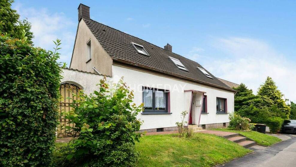 Charmantes Einfamilienhaus mit großzügigem Grundstück und vielfältigen Nutzungsmöglichkeiten 8 zimmer