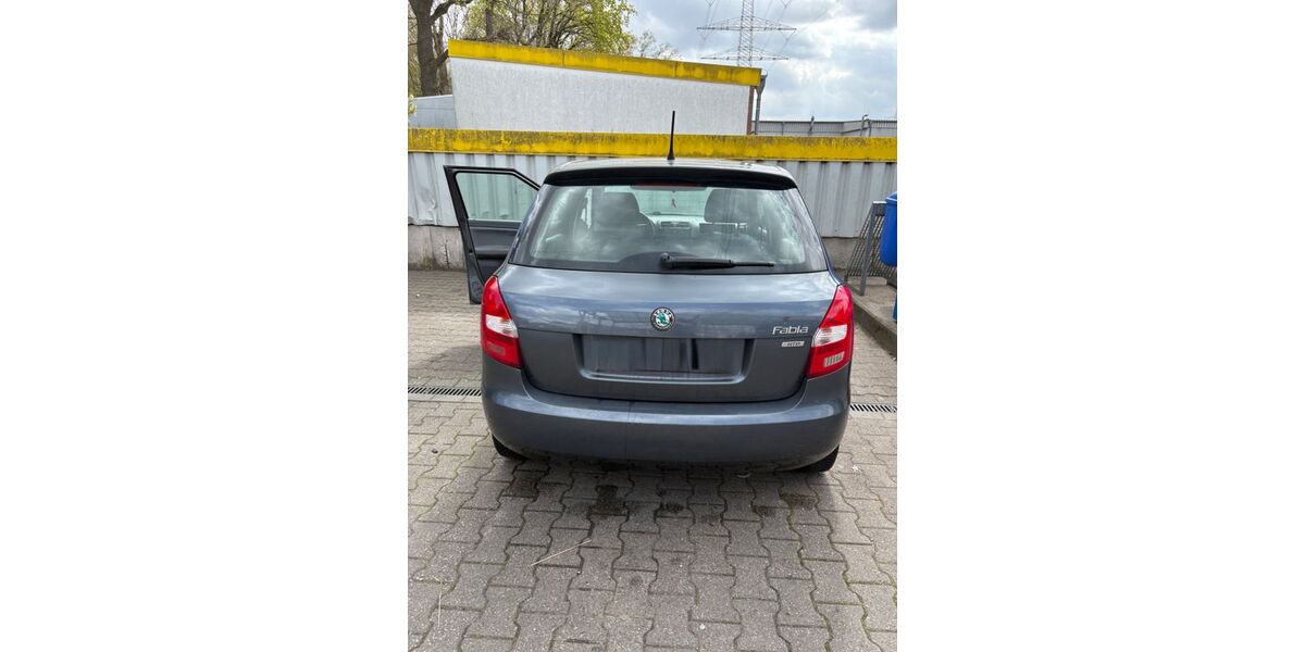 Skoda Fabia 240.000 km 1.140 &euro; Gelsenkirchen 45892