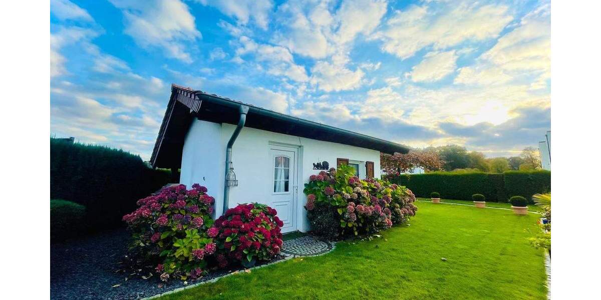 Exklusives Einfamilienhaus mit weitläufigem Garten und baureifem Bauland 5 zimmer