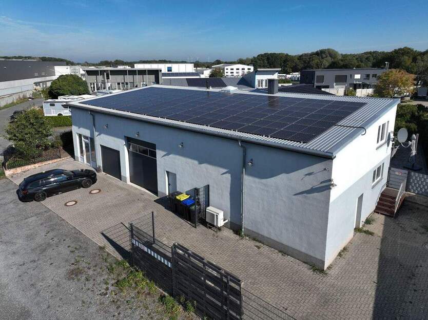 Ein lichtdurchfluteter Bungalow mit Gewerbehalle für die ganze Familie in Top-Wohnlage von Bork zimmer