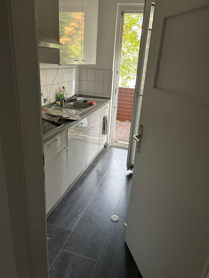 Helle 3 Zimmer Wohnung in zentraler City Lage von Essen + Balkon zimmer