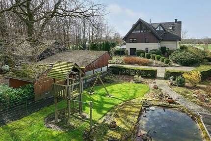 Haus Waltrop - 8 Zimmer, 317 m&sup2;, 549.500&euro; | Angebot:26351445