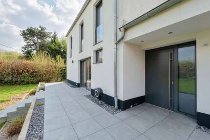 Haus Dortmund Hombruch - 6 Zimmer, 252 m&sup2;, 4.000&euro; | Angebot:27143790