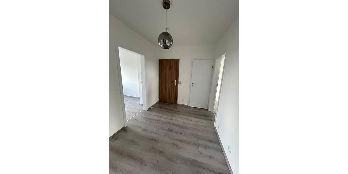 Dachgeschoßwohnung Oberhausen Biefang - 3.5 Zimmer, 67 m&sup2;, 700&euro; | Angebot:26322754