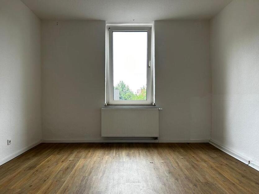 Frisch Sanierte 3-Zimmer Wohnung ab sofort verfügbar zimmer