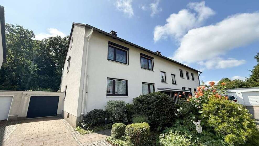 Haus zum Kaufen in Essen Borbeck-Mitte 649.000 € 170 m²