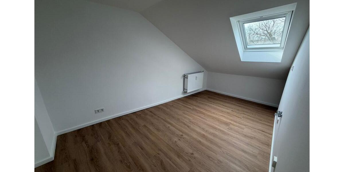 Dachgeschoßwohnung Dortmund Brackel - 2 Zimmer, 35 m&sup2;, 510&euro; | Angebot:26619367