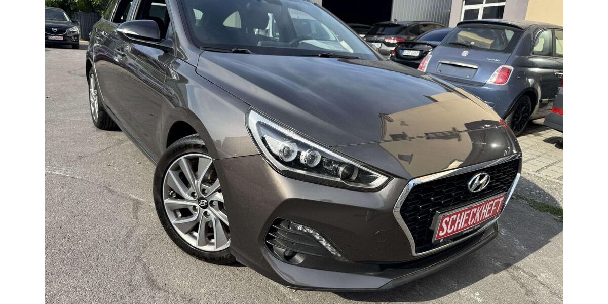 Hyundai i30 75.000 km 12.299 &euro; Dortmund 44388