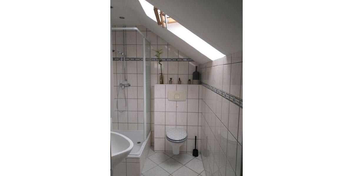 Dachgeschoßwohnung Bochum Bochum-Südwest - 3 Zimmer, 80 m&sup2;, 450&euro; | Angebot:26441280