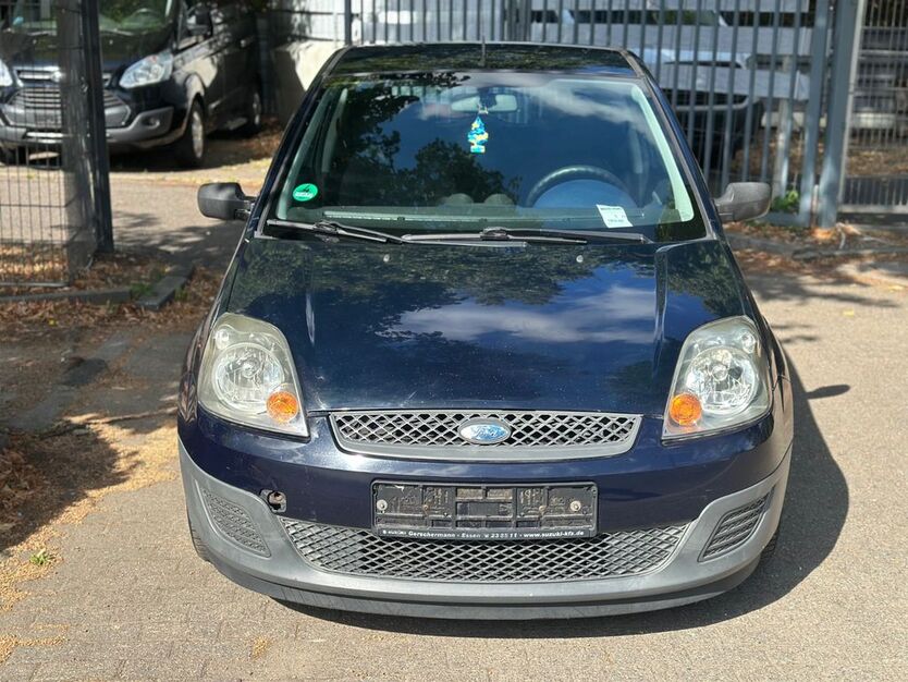 Ford Fiesta 176.000 km 1.399 € Essen 45326