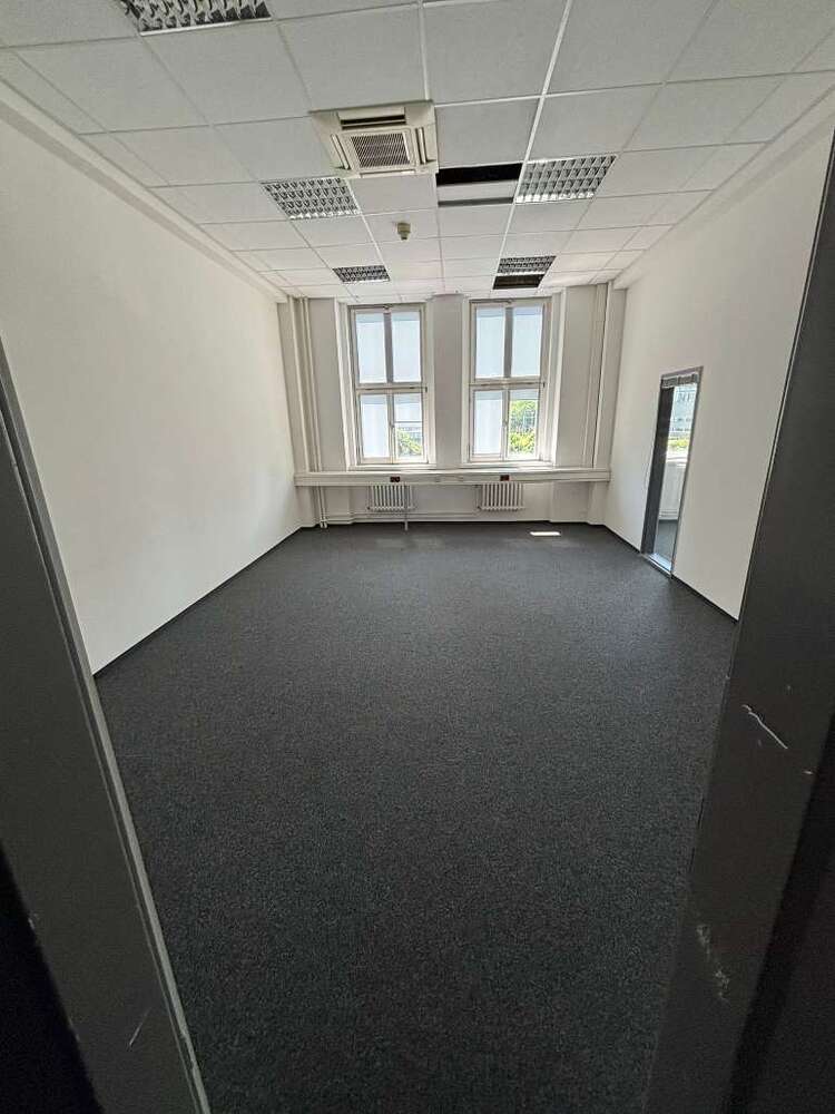 Büro in Essen 3.360 € 480 m²