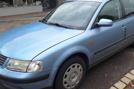 VW Passat 64.000 km 3.200 € Dortmund 44265