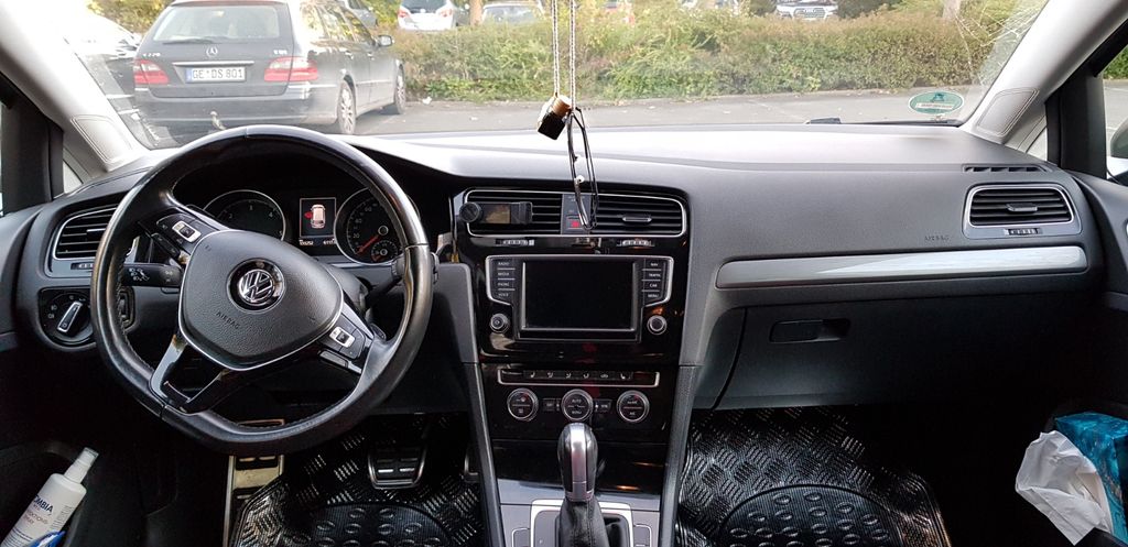 VW Golf 214.000 km 10.900 &euro; Essen 45326