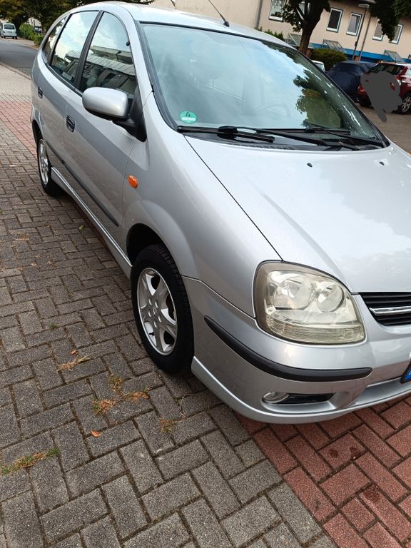 Almera Tino