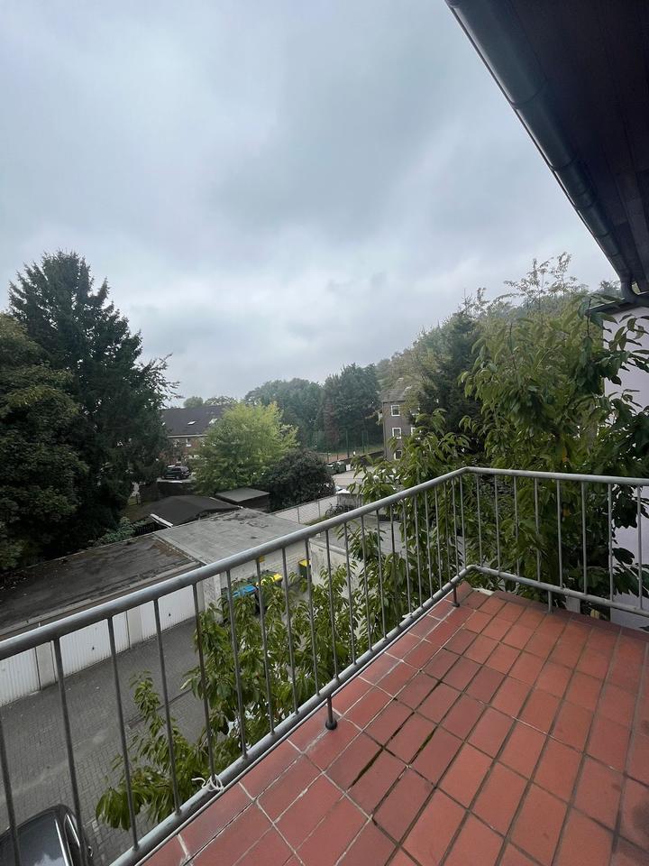 **RESERVIERTANFRAGENSTOP** Schöne 3-Zimmer Wohnung mit Balkon- Ideal für Paare! zimmer