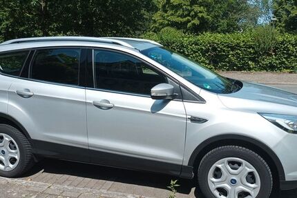 Ford Kuga 96.500 km 15.000 &euro; Bochum 44797