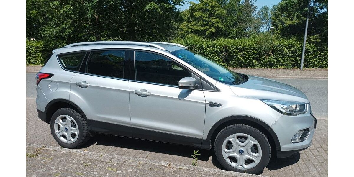 Ford Kuga 96.500 km 15.000 &euro; Bochum 44797