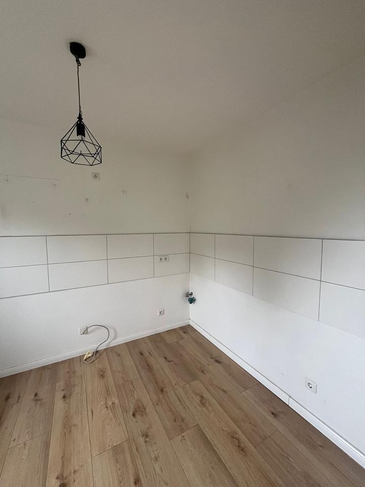 **RESERVIERTANFRAGENSTOP** Schöne 3-Zimmer Wohnung mit Balkon- Ideal für Paare! zimmer