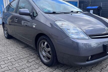 Toyota Prius 176.000 km 3.750 &euro; Herne 44653