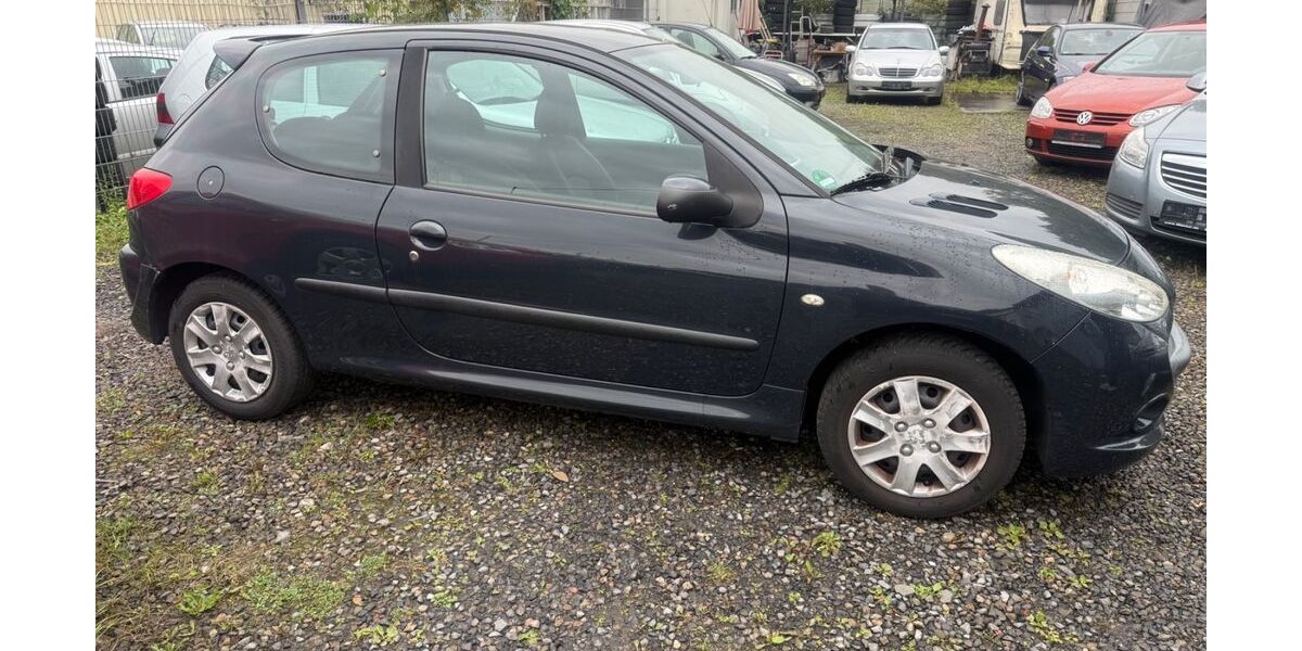 Peugeot 206 161.000 km 2.500 &euro; Essen 45356