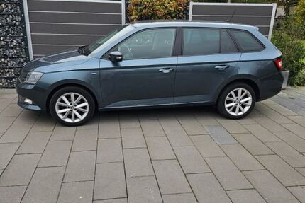 Skoda Fabia 78.000 km 11.900 € Mülheim 45481