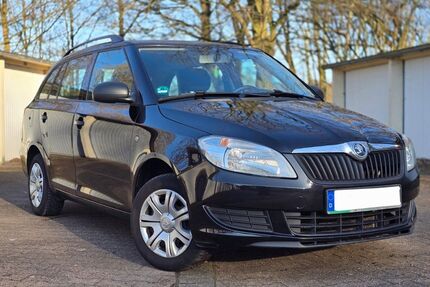 Skoda Fabia 94.350 km 5.850 &euro; Dortmund 44265