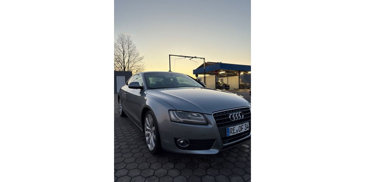 Audi A5 180.000 km 6.500 &euro; Recklinghausen 45772