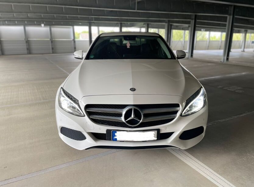 Mercedes-Benz C 250 155.000 km 14.900 € Essen 45145