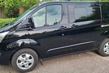 Ford Tourneo Custom 182.000 km 17.900 &euro; Oberhausen 46047
