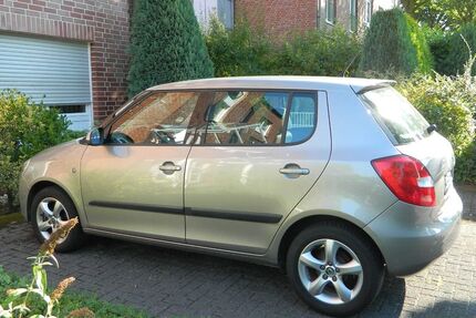 Skoda Fabia 87.000 km 4.700 &euro; Marl 45772