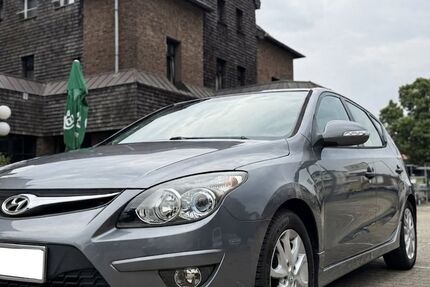 Hyundai i30 71.000 km 4.000 &euro; Recklinghausen 45661
