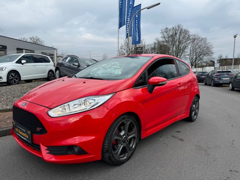 Ford Fiesta 83.000 km 9.990 € Datteln 45711