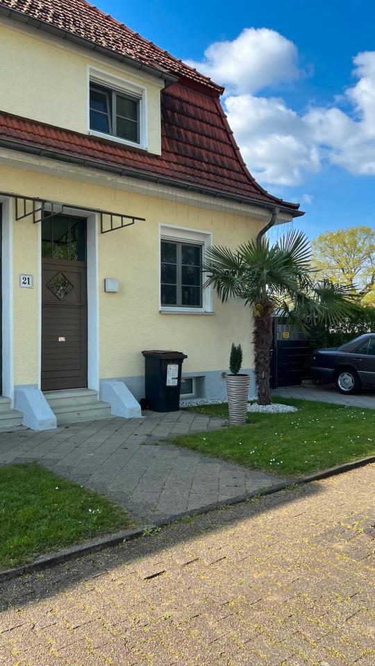 Angeboten wird ein Eckhaus Bottrop Gartenstadt Welheim zimmer