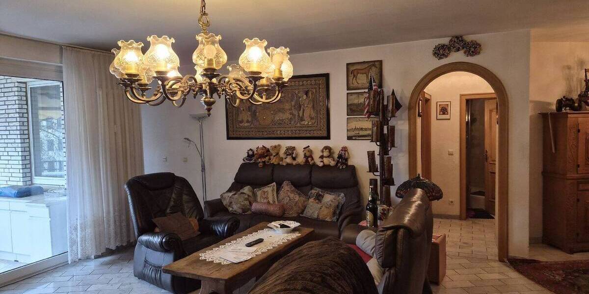 Etagenwohnung Gelsenkirchen Altstadt - 4 Zimmer, 111 m&sup2;, 199.000&euro; | Angebot:26640949