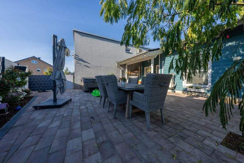 Ein lichtdurchfluteter Bungalow mit Gewerbehalle für die ganze Familie in Top-Wohnlage von Bork zimmer