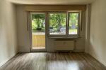 Erdgeschoßwohnung mit 2 Zimmern und Balkon in ruhiger, grüner Lage