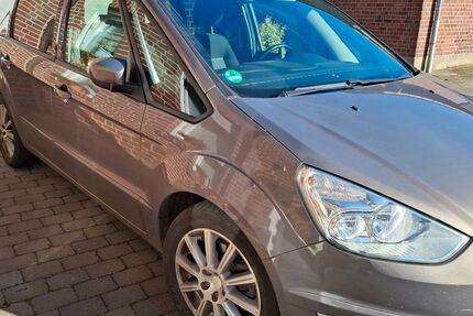 Ford Galaxy 192.450 km 8.250 € Selm 59379