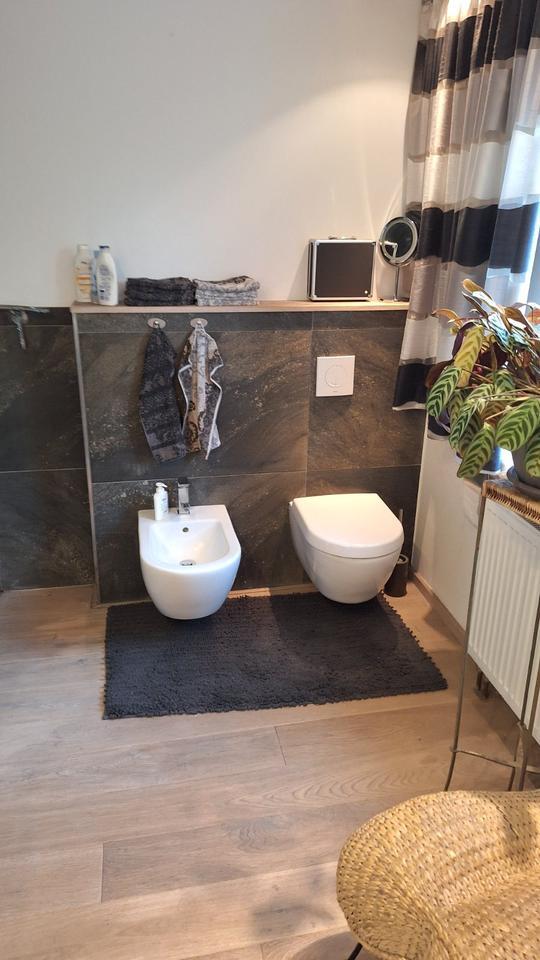 Ein Mehrfamilienhaus im Grünen von Welper, mit 3 Garagen zimmer