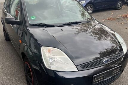 Ford Fiesta 103.000 km 1.999 € Recklinghausen 45663