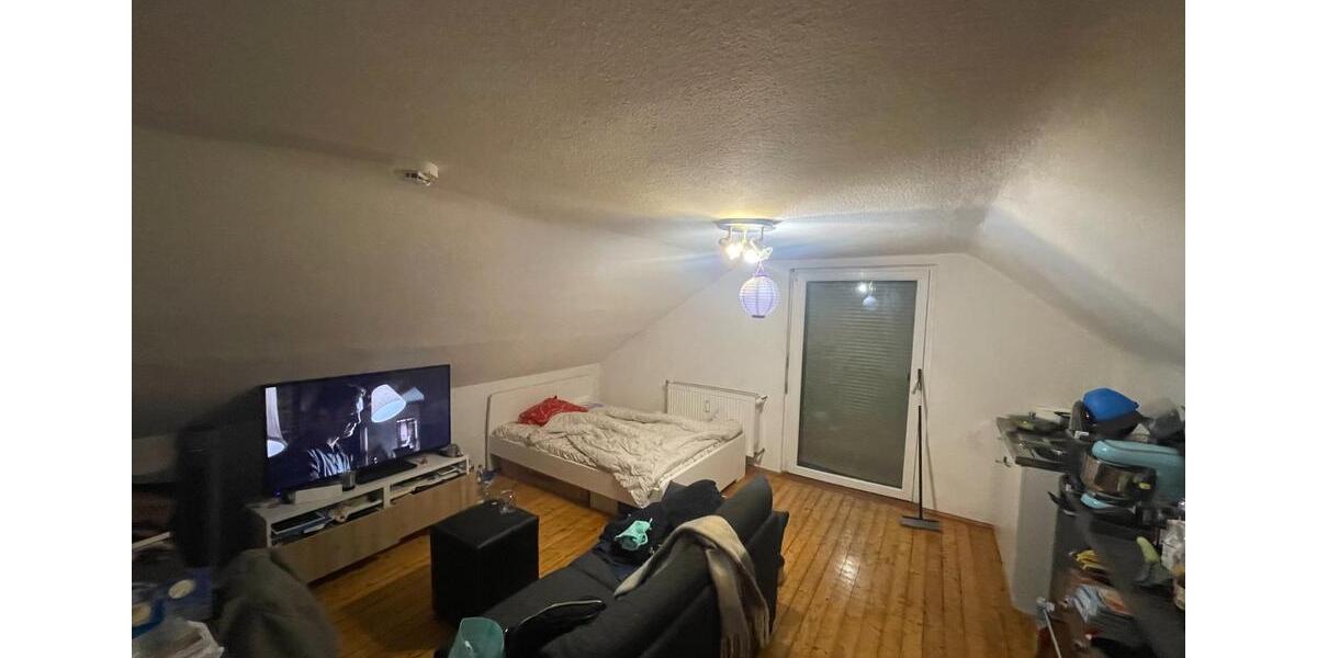 Dachgeschoßwohnung Recklinghausen - 1 Zimmer, 20 m&sup2;, 260&euro; | Angebot:25374954