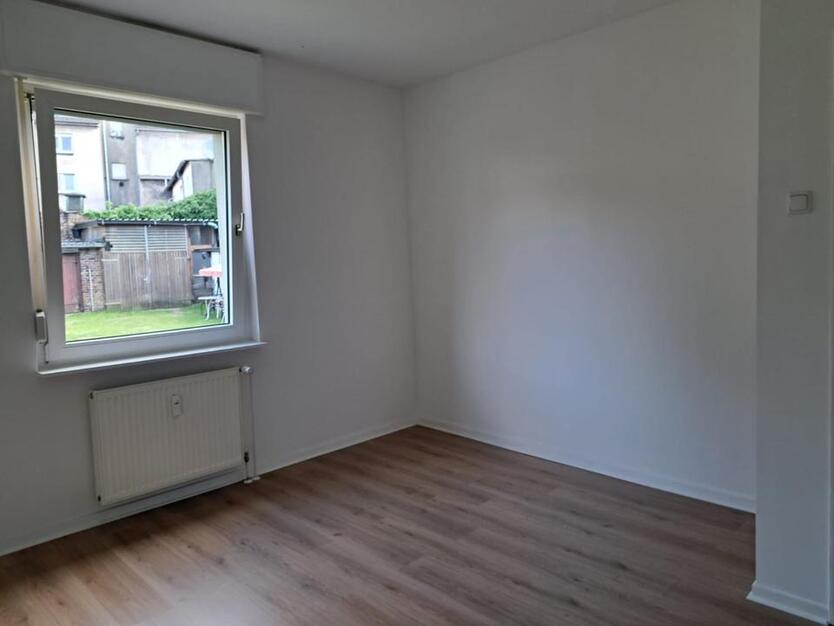 2-Zimmer Erdgeschosswohnung zimmer